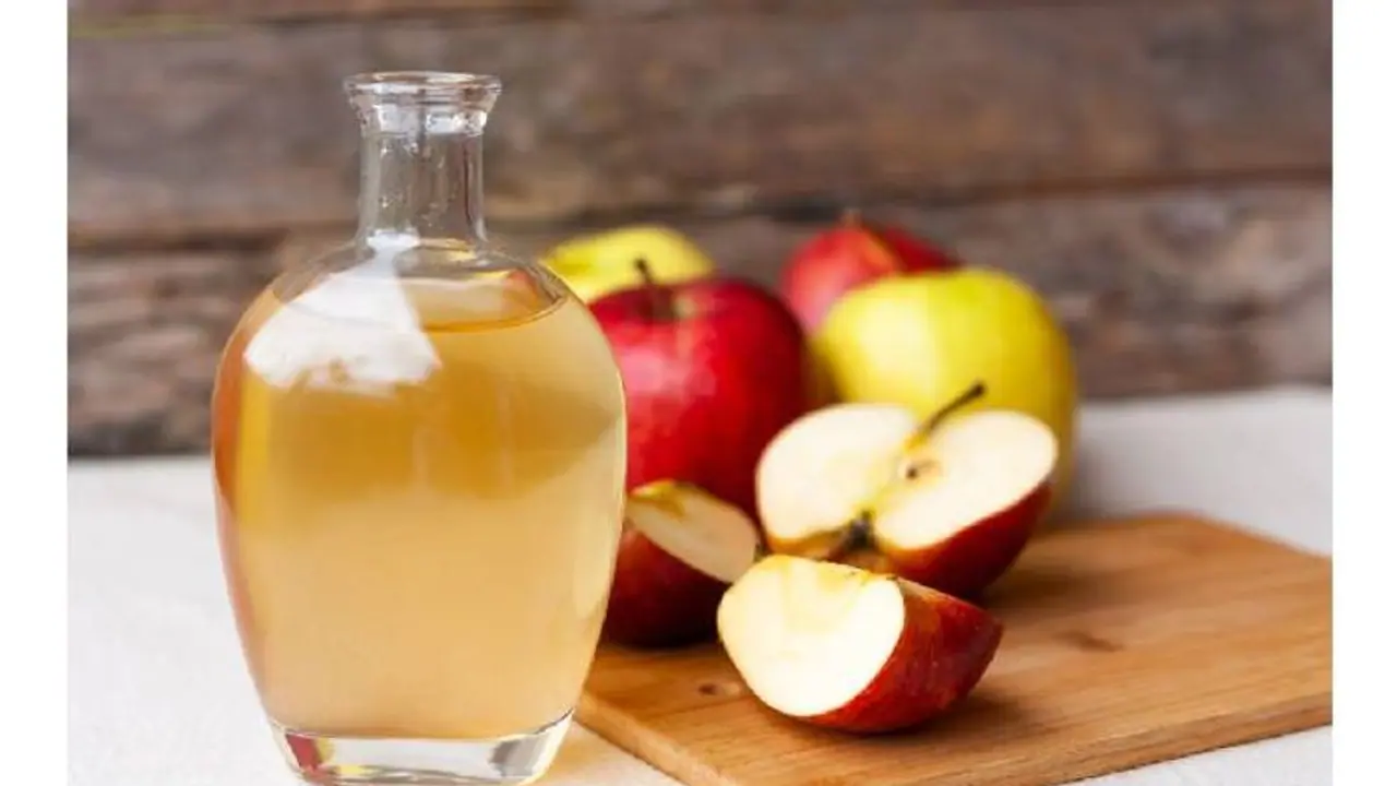 Weight Loss : വണ്ണം കുറയ്ക്കാൻ ആപ്പിള് സൈഡര് വിനിഗര് ഉപയോഗിക്കാമോ? Weight Loss : വണ്ണം കുറയ്ക്കാൻ ആപ്പിള് സൈഡര് വിനിഗര് ഉപയോഗിക്കാമോ?