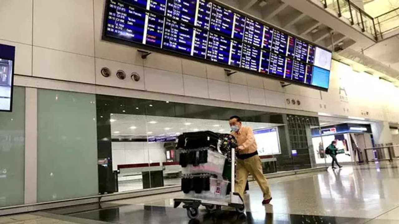 Hong Kong to ban passenger flights from UK to curb virus