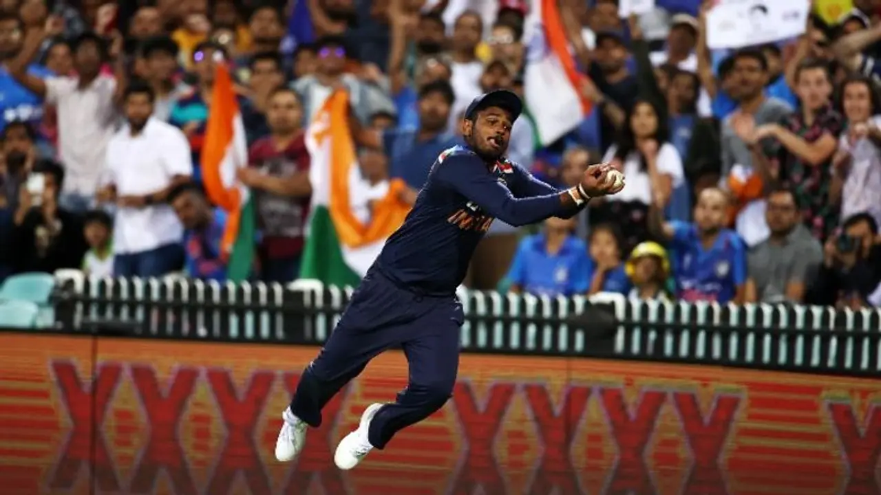 ഒരിക്കല്കൂടി ബൗണ്ടറി ലൈനില് സൂപ്പര്മാനായി സഞ്ജു; പ്രശംസിച്ച് ഐസിസിയും നെറ്റ്ഫ്ളിക്സും വീഡിയോ കാണാം ഒരിക്കല്കൂടി ബൗണ്ടറി ലൈനില് സൂപ്പര്മാനായി സഞ്ജു; പ്രശംസിച്ച് ഐസിസിയും നെറ്റ്ഫ്ളിക്സും വീഡിയോ കാണാം