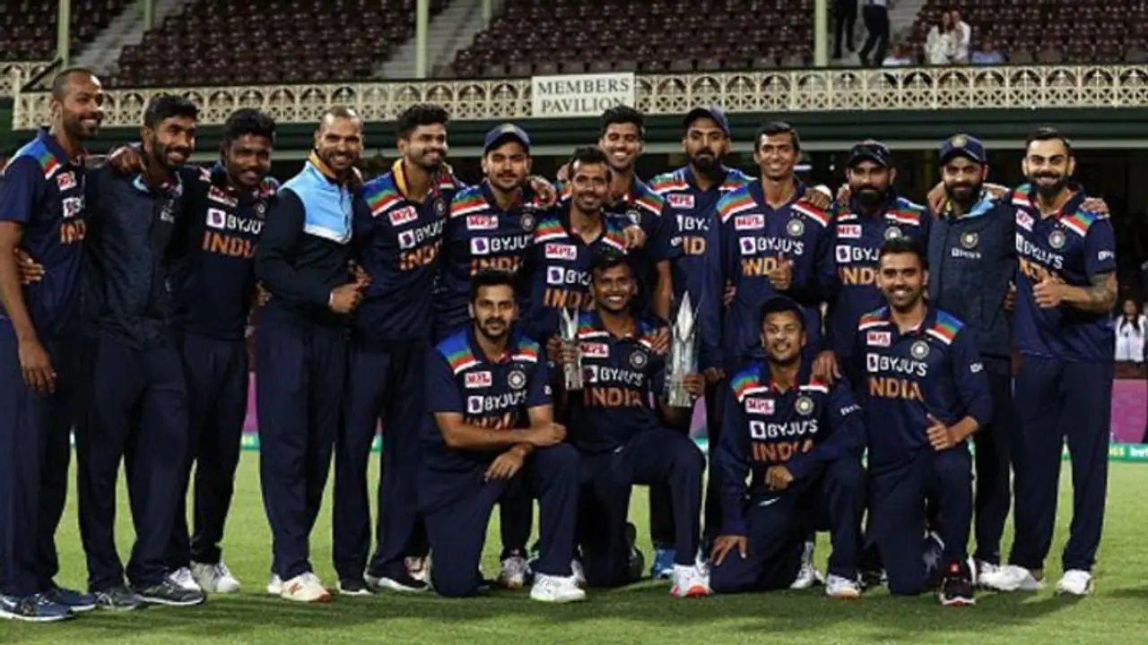 ఇంగ్లాండ్తో టీ20 సిరీస్కు జట్టును ప్రకటించిన బీసీసీఐ... ఐపీఎల్ హీరోలకు ఛాన్స్... ఇంగ్లాండ్తో టీ20 సిరీస్కు జట్టును ప్రకటించిన బీసీసీఐ... ఐపీఎల్ హీరోలకు ఛాన్స్...