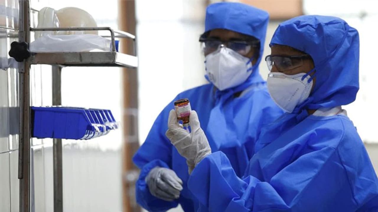 ప్రభుత్వాసుపత్రి నిర్వాకం.. కరోనా మృతదేహాలు తారుమారు..! ప్రభుత్వాసుపత్రి నిర్వాకం.. కరోనా మృతదేహాలు తారుమారు..!