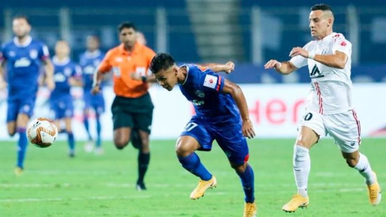 আইএসএলে রুদ্ধশ্বাস ম্যাচ, ২ ২ গোলে ড্র বেঙ্গালুরু নর্থইস্টের ম্যাচ আইএসএলে রুদ্ধশ্বাস ম্যাচ, ২ ২ গোলে ড্র বেঙ্গালুরু নর্থইস্টের ম্যাচ