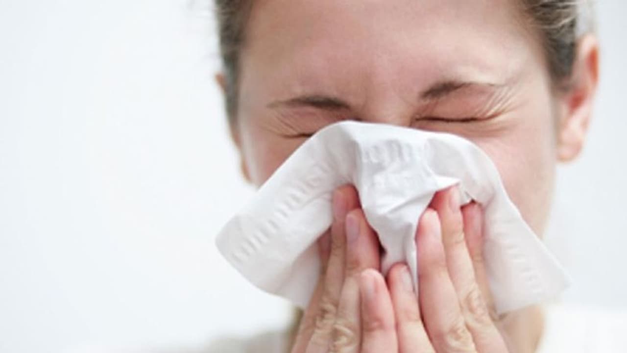 ಭಾರತೀಯರನ್ನು ಕೊರೋನಾದಿಂದ ಕಾಪಾಡಿದ್ದು ನೆಗಡಿ ಸಮಸ್ಯೆ!