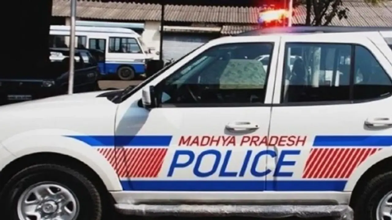 ರಾಮ ಮಂದಿರ ಮಂತ್ರಾಕ್ಷತೆ ಮೆರವಣಿಗೆ ಮೇಲೆ ಕಲ್ಲು ತೂರಾಟ, ಭಕ್ತರಿಗೆ ಗಾಯ!