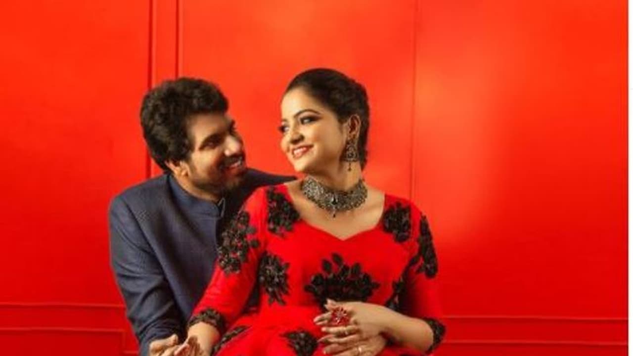 விஜே சித்ரா மரணம்: “பாண்டியன் ஸ்டோர்ஸ்” நடிகர், நடிகைகள்... கணவரிடம் இன்று விசாரணை...! விஜே சித்ரா மரணம்: “பாண்டியன் ஸ்டோர்ஸ்” நடிகர், நடிகைகள்... கணவரிடம் இன்று விசாரணை...!