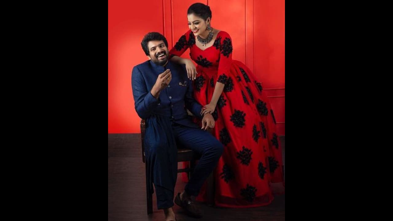 #BREAKING சின்னத்திரை நடிகை சித்ரா தற்கொலை... கணவர் ஹேம்நாத் அதிரடி கைது....! #BREAKING சின்னத்திரை நடிகை சித்ரா தற்கொலை... கணவர் ஹேம்நாத் அதிரடி கைது....!