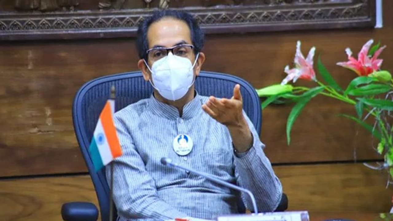 ठाकरे सरकार का 'शक्ति कानून', जिसमें 21 दिन में होगी मौत की सजा..एक करोड़ तक हो सकता है जुर्माना ठाकरे सरकार का 'शक्ति कानून', जिसमें 21 दिन में होगी मौत की सजा..एक करोड़ तक हो सकता है जुर्माना