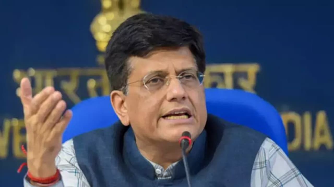 'कांग्रेस ने मान लिया कि हमेशा मोदी जी संसद से देश की सेवा करेंगे,' पीयूष गोयल ने सुरजेवाला पर किया पलटवार 'कांग्रेस ने मान लिया कि हमेशा मोदी जी संसद से देश की सेवा करेंगे,' पीयूष गोयल ने सुरजेवाला पर किया पलटवार