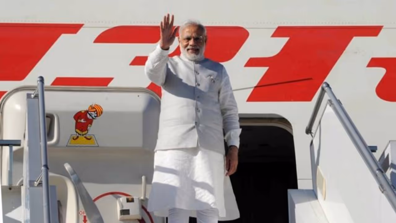 Delhi HC stays CIC order directing IAF to divulge details of PMs’ foreign visits