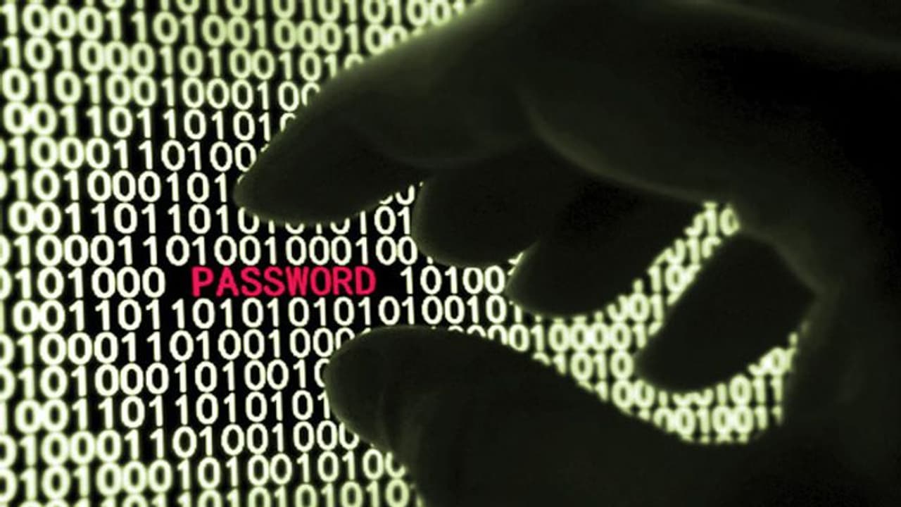 గుజరాత్ పోలీసు ట్విట్టర్ ఖాతా హ్యాక్.. ఎలన్ మస్క్ అకౌంట్గా మార్చిన దుండగులు గుజరాత్ పోలీసు ట్విట్టర్ ఖాతా హ్యాక్.. ఎలన్ మస్క్ అకౌంట్గా మార్చిన దుండగులు