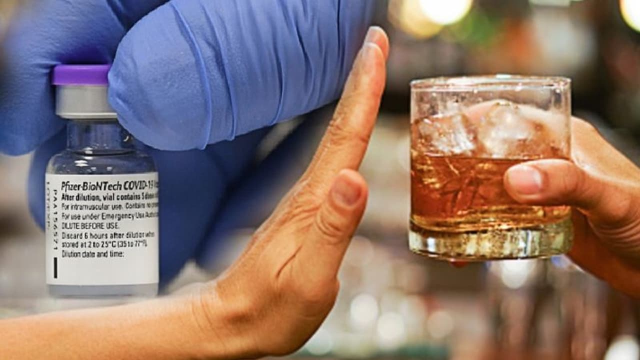 করোনা টিকা নেওয়ার পর ২ মাস ছোঁয়া যাবে না মদ অ্যালকোহলে ক্ষতিটা কী