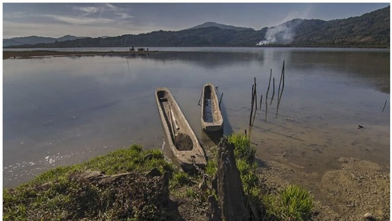പോയവര് ആരും മടങ്ങി വരാത്ത ഒരു തടാകം! പോയവര് ആരും മടങ്ങി വരാത്ത ഒരു തടാകം!