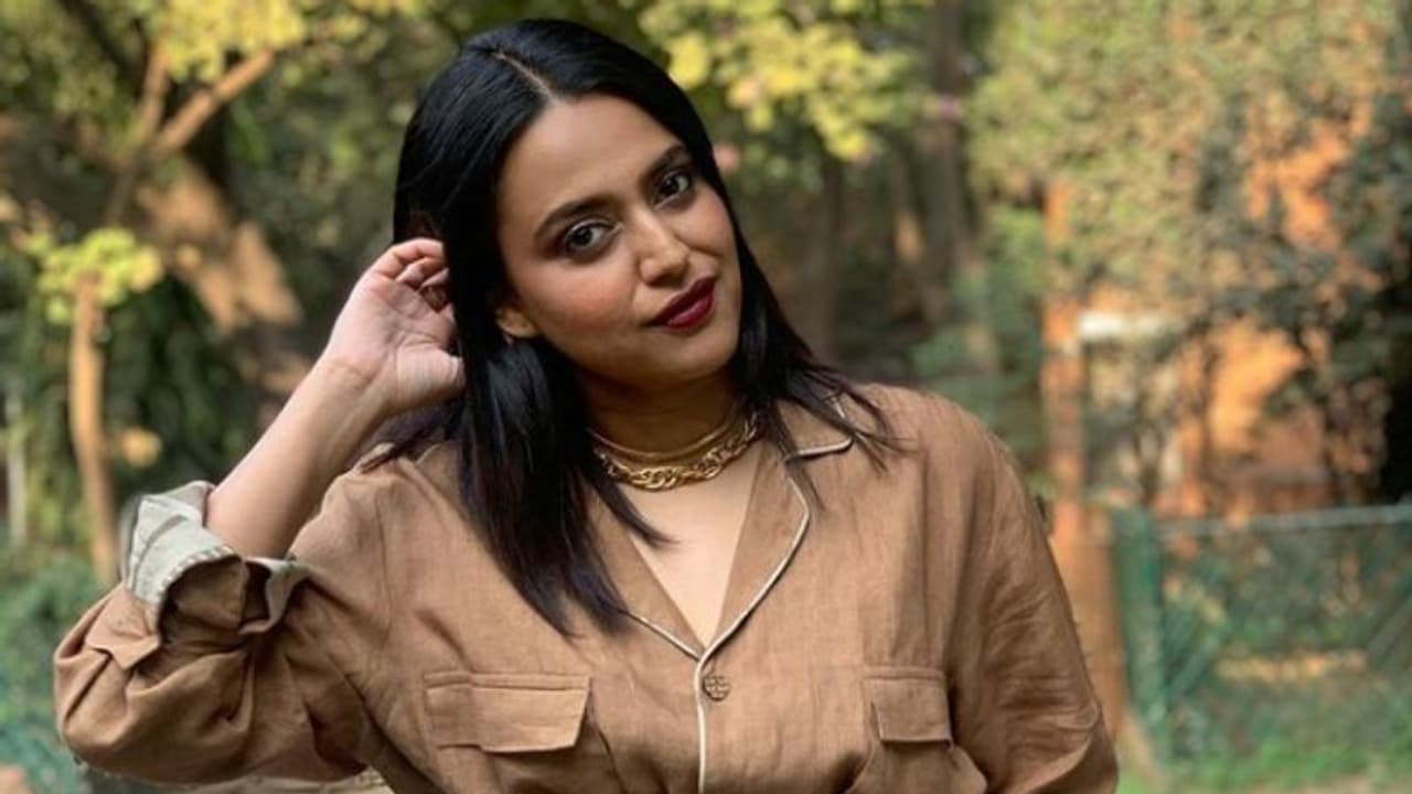 স্বরার নামে FIR কলকাতায়, হিন্দুত্ববাদের সঙ্গে তালিবানি সন্ত্রাসের তুলনা টানতেই রোষানলে নায়িকা স্বরার নামে FIR কলকাতায়, হিন্দুত্ববাদের সঙ্গে তালিবানি সন্ত্রাসের তুলনা টানতেই রোষানলে নায়িকা