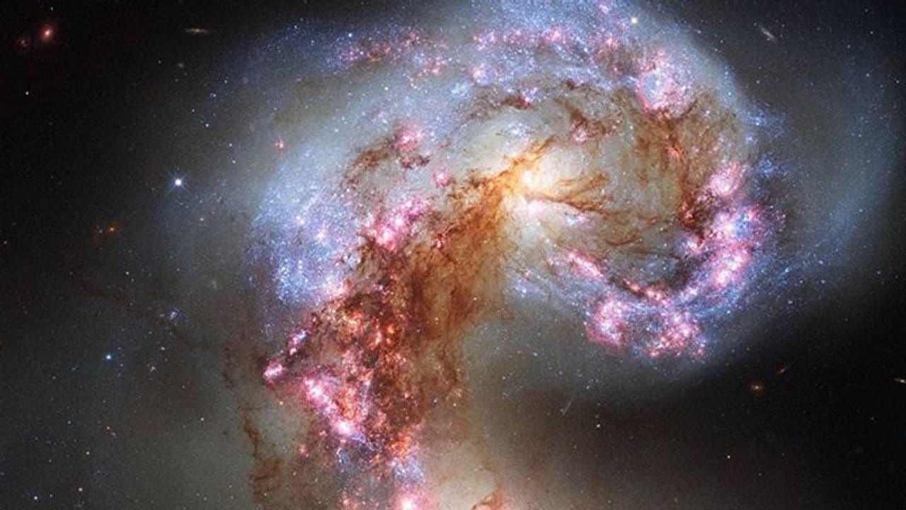 Milky Way Galaxy Crashing : ക്ഷീരപഥം മറ്റൊരു ഗ്യാലക്സിയിലേക്ക് പതിക്കുന്നു; ഭൂമി അതിജീവിക്കുമോ? Milky Way Galaxy Crashing : ക്ഷീരപഥം മറ്റൊരു ഗ്യാലക്സിയിലേക്ക് പതിക്കുന്നു; ഭൂമി അതിജീവിക്കുമോ?