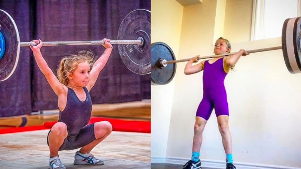 ৭ বছরের কন্যে করে ফেলল ৮০ কেজির ভারত্তোলন, বিশ্ব জুড়ে ভাইরাল তার ভিডিও ৭ বছরের কন্যে করে ফেলল ৮০ কেজির ভারত্তোলন, বিশ্ব জুড়ে ভাইরাল তার ভিডিও