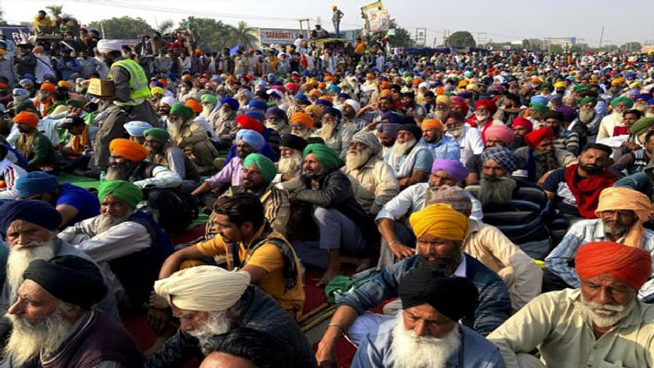 ರೈತಕ್ರಾಂತಿ ತೀವ್ರ: ಇಂದು ಉಪವಾಸ, ದಿಲ್ಲಿ ಚಲೋ! ರೈತಕ್ರಾಂತಿ ತೀವ್ರ: ಇಂದು ಉಪವಾಸ, ದಿಲ್ಲಿ ಚಲೋ!