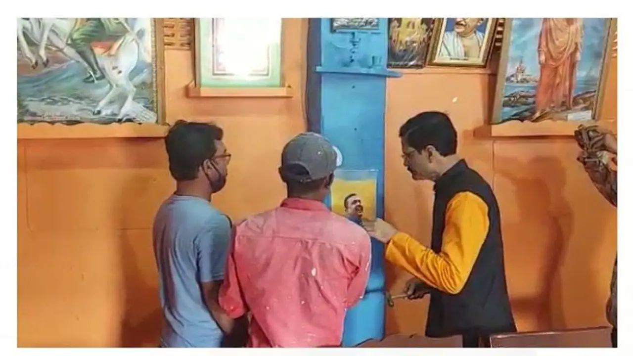 তৃণমূলের কোপে শুভেন্দু ঘনিষ্ট কণিষ্ক পান্ডা, সরিয়ে দেওয়া হল জেলা সম্পাদকের পদ থেকে তৃণমূলের কোপে শুভেন্দু ঘনিষ্ট কণিষ্ক পান্ডা, সরিয়ে দেওয়া হল জেলা সম্পাদকের পদ থেকে