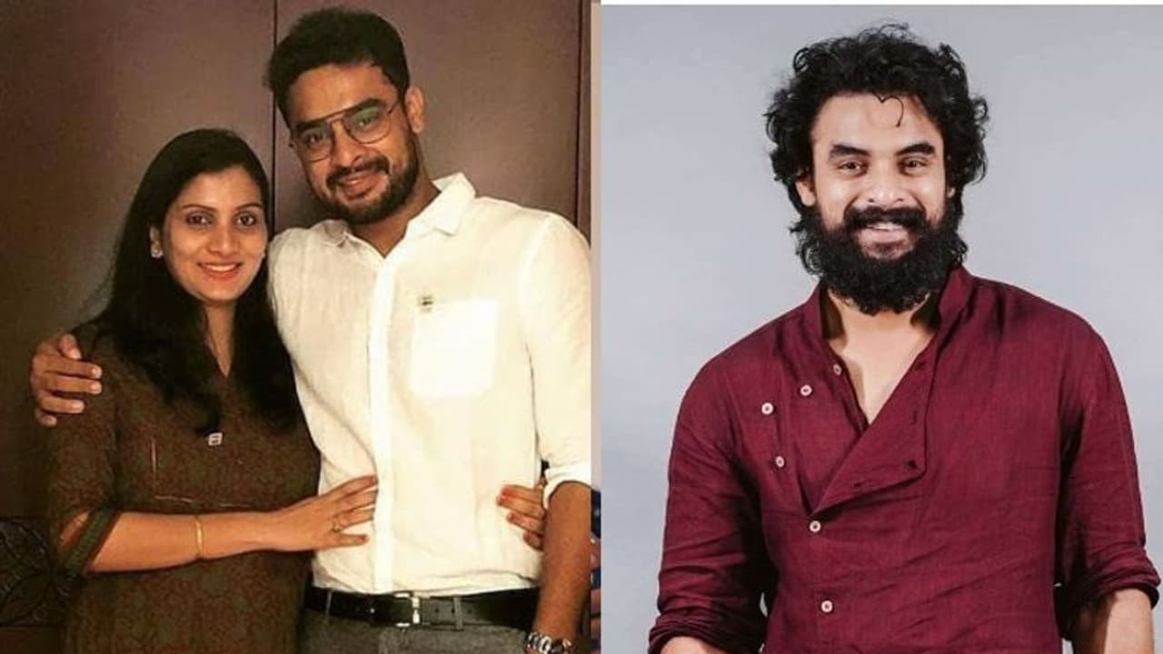 ഇതൊരു ഓർമ്മപ്പെടുത്തലോ ? പ്രിയസഖി നൽകിയ ക്രിസ്മസ് സമ്മാനവുമായി ടൊവിനോ, 'കലക്കി'യെന്ന് ആരാധകർ