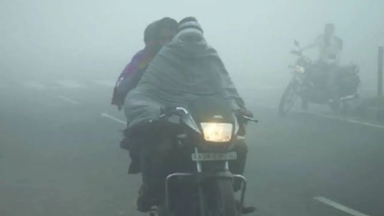 सर्दियों में आपकी गाड़ी नहीं होती Start तो करके देखें ये उपाय, ऑफिस पहुंचने में नहीं होंगे लेट सर्दियों में आपकी गाड़ी नहीं होती Start तो करके देखें ये उपाय, ऑफिस पहुंचने में नहीं होंगे लेट