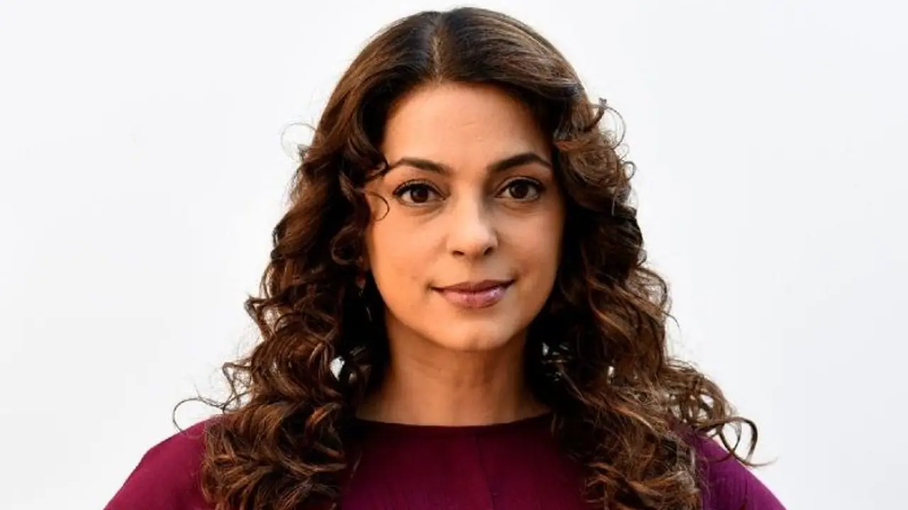 ജൂഹി ചൗളയുടെ ഹര്ജി പരിഗണിക്കുന്നതിനിടെ ആരാധകന്റെ പാട്ട്; കേസെടുത്ത് ദില്ലി ഹൈക്കോടതി ജൂഹി ചൗളയുടെ ഹര്ജി പരിഗണിക്കുന്നതിനിടെ ആരാധകന്റെ പാട്ട്; കേസെടുത്ത് ദില്ലി ഹൈക്കോടതി