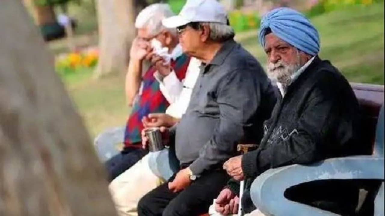 Senior Citizen Special Fd Scheme: SBI, ICICI और HDFC Bank किस तरह से दे रहे हैं फायदा Senior Citizen Special Fd Scheme: SBI, ICICI और HDFC Bank किस तरह से दे रहे हैं फायदा