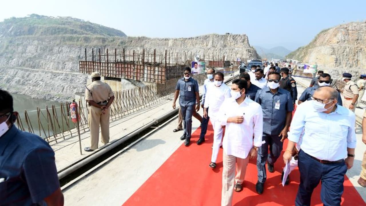 పోలవరం ముంపు: ఈ నెల 29న నాలుగు రాష్ట్రాలతో కేంద్ర జల్ శక్తి మంత్రిత్వశాఖ మీటింగ్ పోలవరం ముంపు: ఈ నెల 29న నాలుగు రాష్ట్రాలతో కేంద్ర జల్ శక్తి మంత్రిత్వశాఖ మీటింగ్