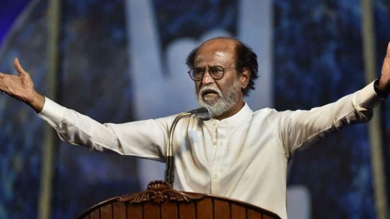 టిడిపి కార్యక్రమానికి చీఫ్ గెస్ట్ గా రజనీకాంత్... చంద్రబాబు, బాలయ్యతో కలిసి ఒకే వేదికపై టిడిపి కార్యక్రమానికి చీఫ్ గెస్ట్ గా రజనీకాంత్... చంద్రబాబు, బాలయ్యతో కలిసి ఒకే వేదికపై