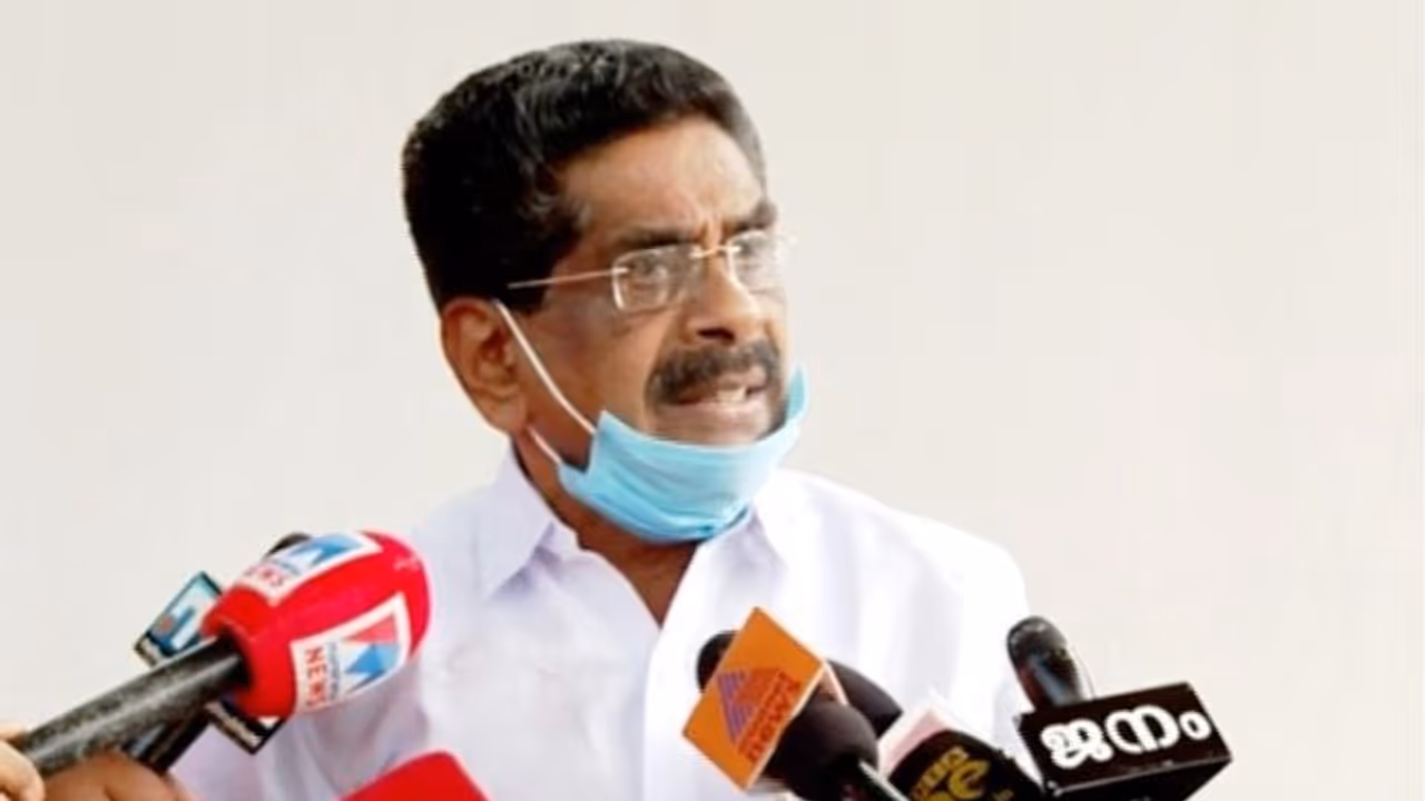 ജനവിധി തികച്ചും അപ്രതീക്ഷിതം; ആത്മ വിശ്വാസം തകർന്നിട്ടില്ല, പരാജയം അംഗീകരിക്കുമെന്നും മുല്ലപ്പള്ളി