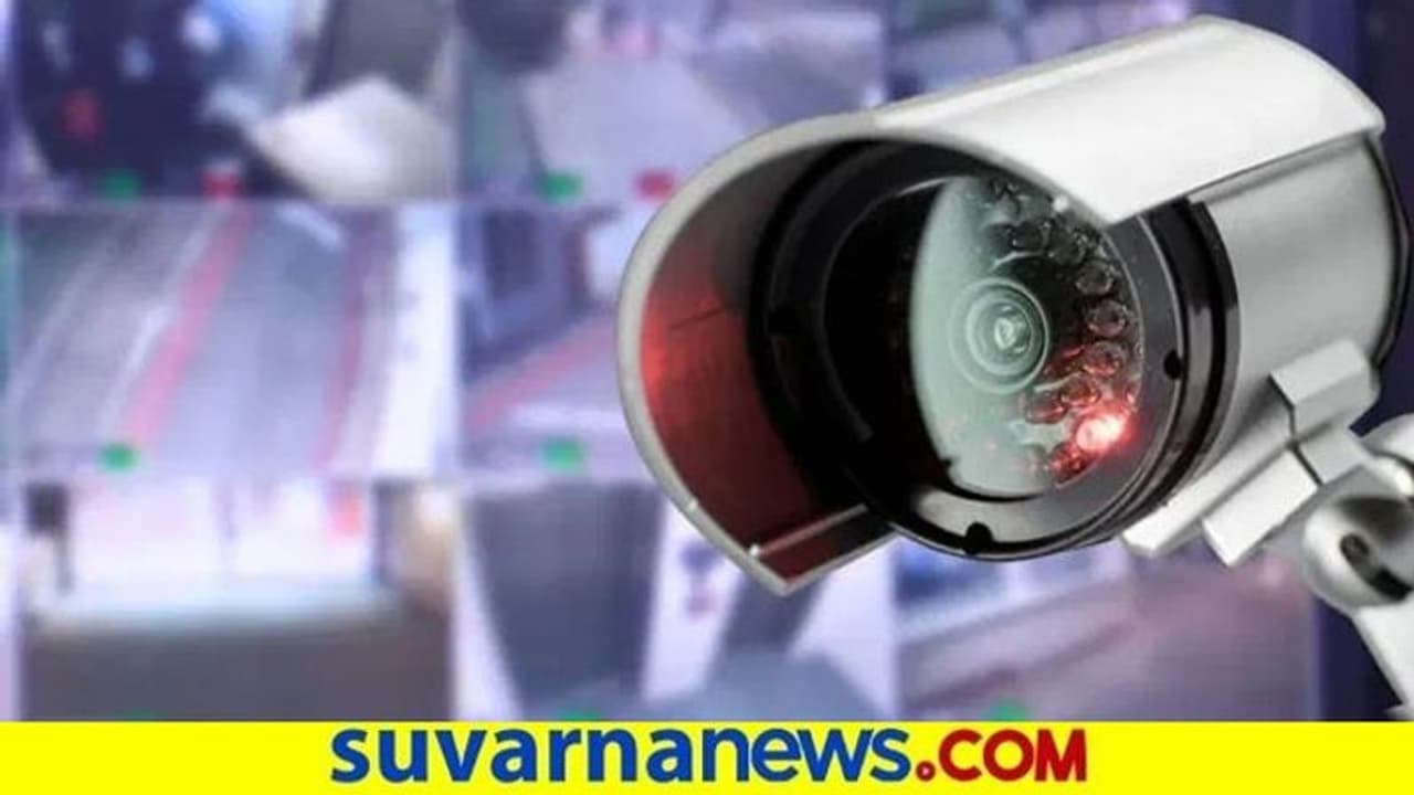 ಮಠದೊಳಗೆ ಹಾಡಹಗಲೇ ನಡೆಯಿತು ಈ ಕೃತ್ಯ : ಸಿಸಿಟಿವಿಯಲ್ಲಿ ಸೆರೆಯಾಯ್ತು ಆ ದೃಶ್ಯ