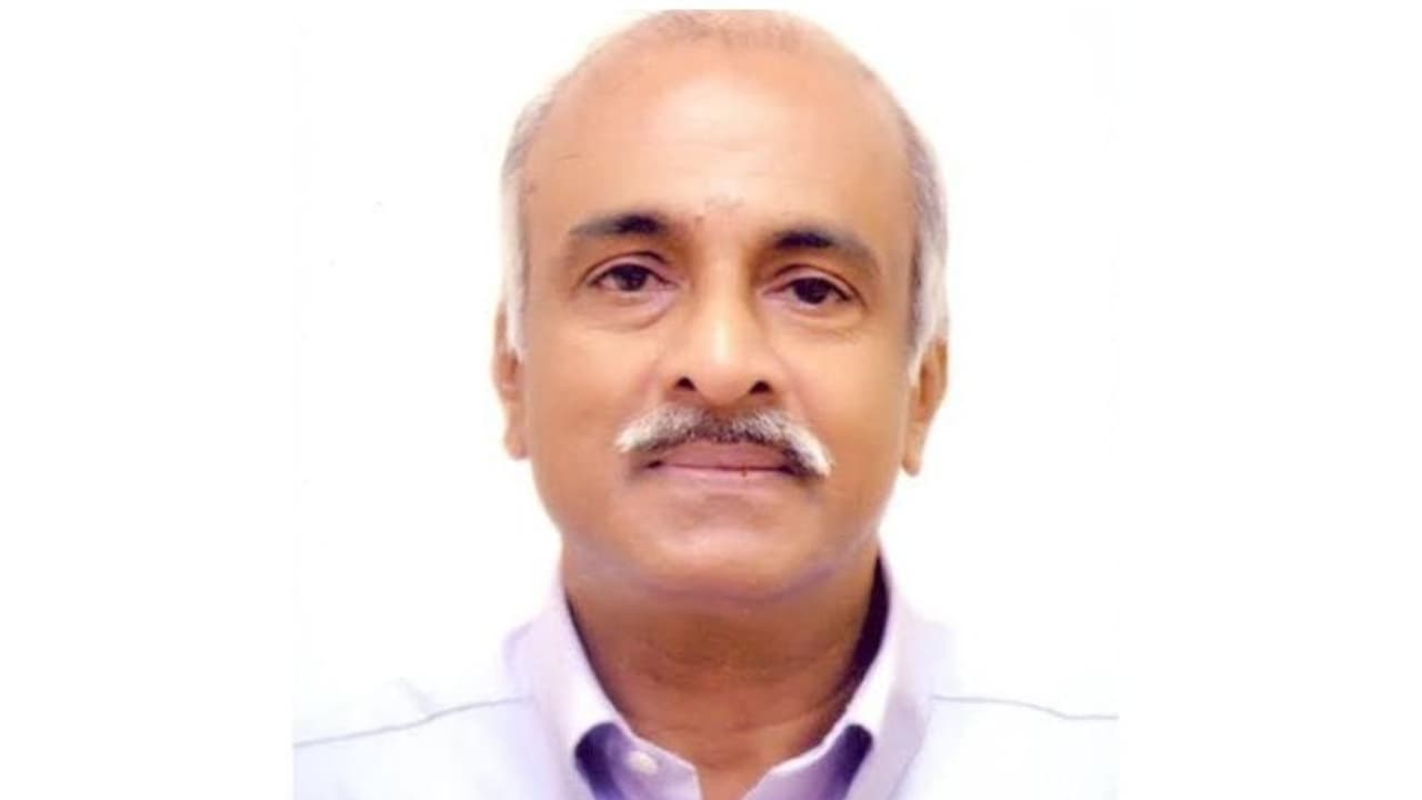 മുതിര്ന്ന മാധ്യമപ്രവര്ത്തകൻ ഡി വിജയമോഹൻ അന്തരിച്ചു മുതിര്ന്ന മാധ്യമപ്രവര്ത്തകൻ ഡി വിജയമോഹൻ അന്തരിച്ചു