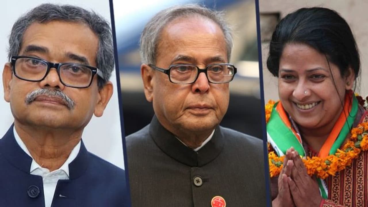 প্রণব মুখোপাধ্যায়ের বই নিয়ে প্রকাশ্যে পারিবারিক বিবাদ, ভাই বোনের মধ্যে মধ্যে চলছে ট্যুইট যুদ্ধ প্রণব মুখোপাধ্যায়ের বই নিয়ে প্রকাশ্যে পারিবারিক বিবাদ, ভাই বোনের মধ্যে মধ্যে চলছে ট্যুইট যুদ্ধ