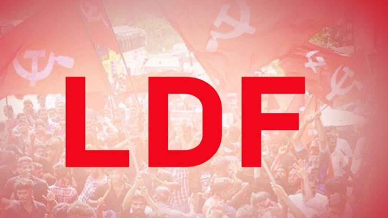 പ്രസിഡന്റ് അവിശ്വാസത്തെ പിന്തുണച്ചു; തിരുപുറം പഞ്ചായത്തിൽ എൽഡിഎഫിന് ഭരണം നഷ്ടമായി പ്രസിഡന്റ് അവിശ്വാസത്തെ പിന്തുണച്ചു; തിരുപുറം പഞ്ചായത്തിൽ എൽഡിഎഫിന് ഭരണം നഷ്ടമായി