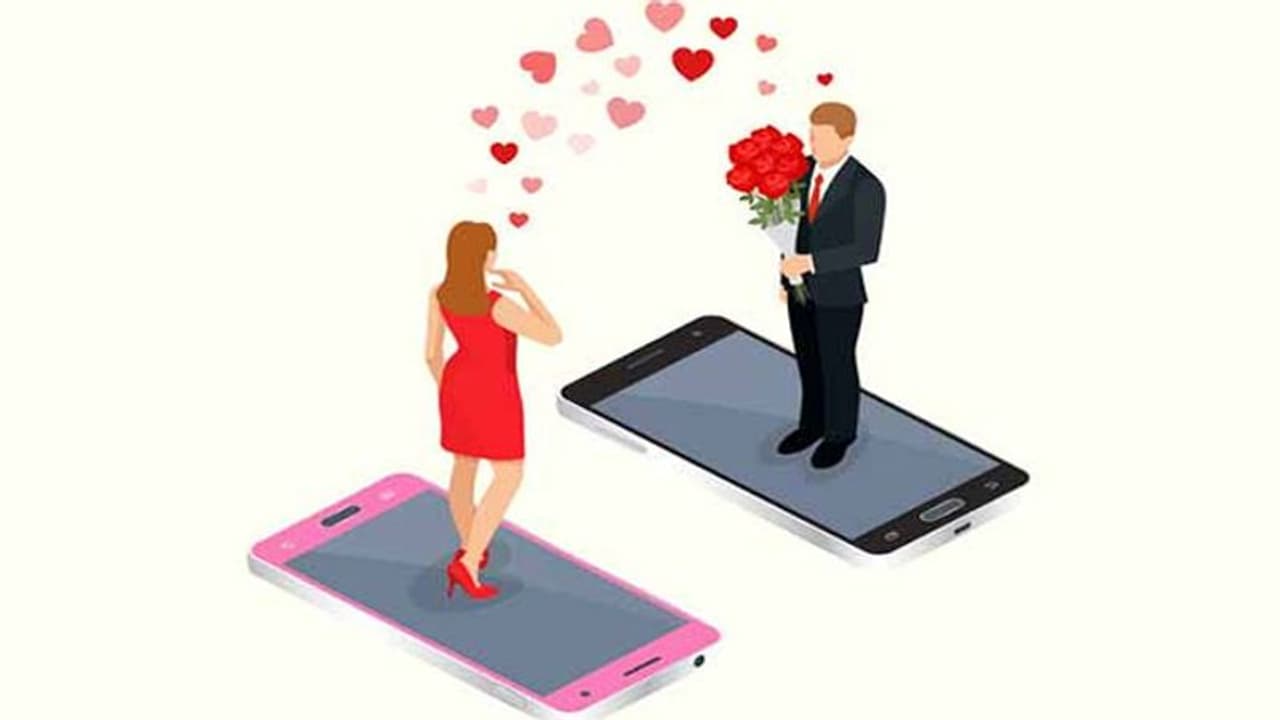 ऑनलाइन प्रेमी ने बर्बाद कर दी महिला की जिंदगी, पूरे शरीर पर दे दिया भयानक जख्म ऑनलाइन प्रेमी ने बर्बाद कर दी महिला की जिंदगी, पूरे शरीर पर दे दिया भयानक जख्म