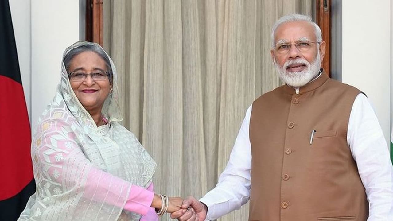আজ থেকে ভারত সফর শুরু শেখ হাসিনার, প্রধানমন্ত্রী মোদীর সঙ্গে আলোচনায় থাকবে এই ইস্যুগুলি