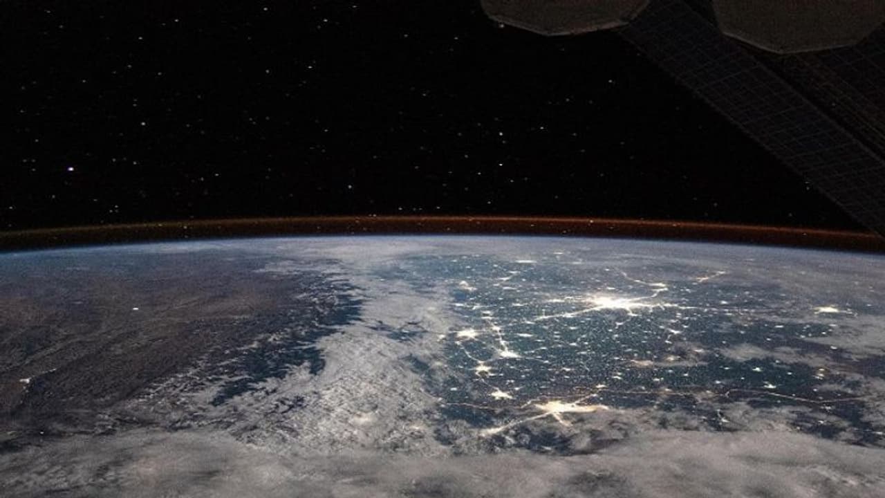 మంచు దుప్పటి కప్పుకున్న హిమాలయాలు.. అరుదైన చిత్రం షేర్ చేసిన ‘నాసా’