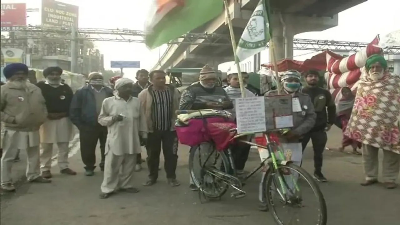 बिहार से किसान आंदोलन में शामिल हुआ 60 साल का किसान, 11 दिन में चलाई 1000 किमी साइकिल बिहार से किसान आंदोलन में शामिल हुआ 60 साल का किसान, 11 दिन में चलाई 1000 किमी साइकिल