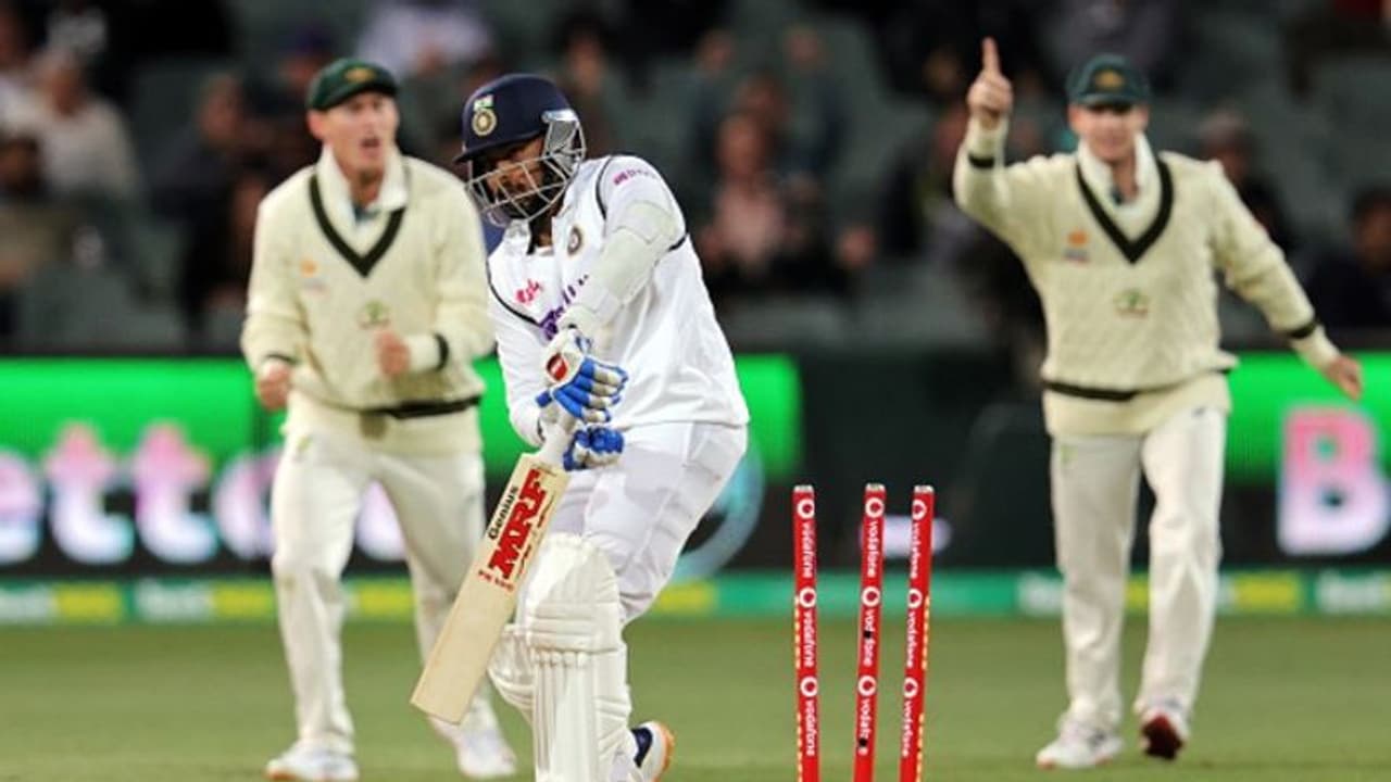 ഫോമിലേക്ക് മടങ്ങിയെത്താന് ഒരേയൊരു വഴി; പൃഥ്വി ഷായെ ഉപദേശിച്ച് വിന്ഡീസ് ഇതിഹാസം ഫോമിലേക്ക് മടങ്ങിയെത്താന് ഒരേയൊരു വഴി; പൃഥ്വി ഷായെ ഉപദേശിച്ച് വിന്ഡീസ് ഇതിഹാസം