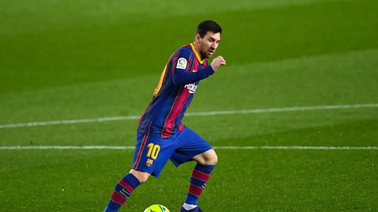 സ്പെയ്നില് ബാഴ്സ; ഇറ്റലിയില് യുവന്റസ്; ഫുട്ബോളില് ഇന്ന് താരപ്പകിട്ട് സ്പെയ്നില് ബാഴ്സ; ഇറ്റലിയില് യുവന്റസ്; ഫുട്ബോളില് ഇന്ന് താരപ്പകിട്ട്