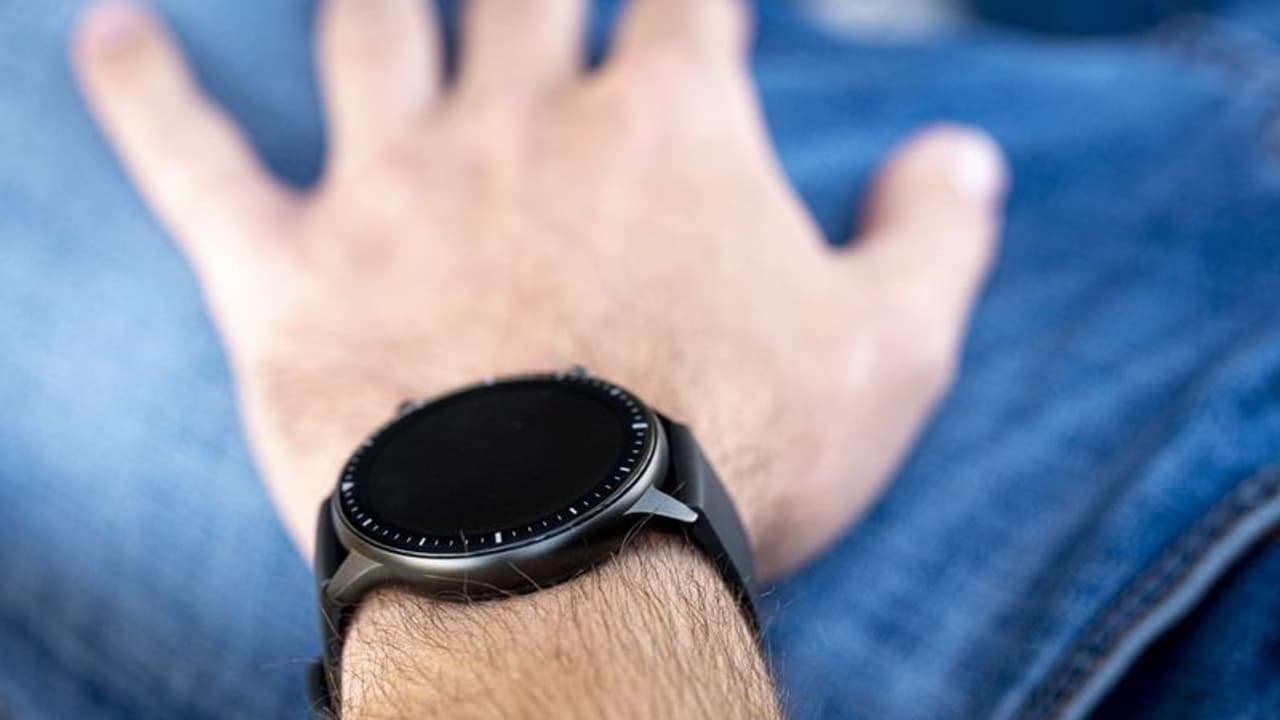 അമാസ്ഫിറ്റ് ജിടി 2 വിന്റെ വിശേഷങ്ങളിങ്ങനെ; ഈ വാച്ച് ഡബിള് സ്മാര്ട്ട്.! അമാസ്ഫിറ്റ് ജിടി 2 വിന്റെ വിശേഷങ്ങളിങ്ങനെ; ഈ വാച്ച് ഡബിള് സ്മാര്ട്ട്.!