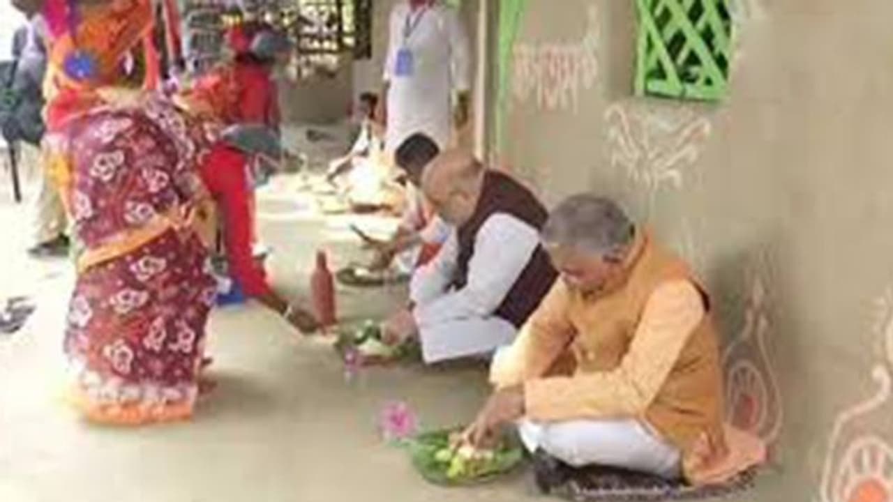 'আতিথেয়তার জন্য কৃতজ্ঞ থাকব', 'সুস্বাদু মধ্যাহ্নভোজন' সেরে 'সিং মহাশয়'কে ধন্যবাদ শাহ র 'আতিথেয়তার জন্য কৃতজ্ঞ থাকব', 'সুস্বাদু মধ্যাহ্নভোজন' সেরে 'সিং মহাশয়'কে ধন্যবাদ শাহ র