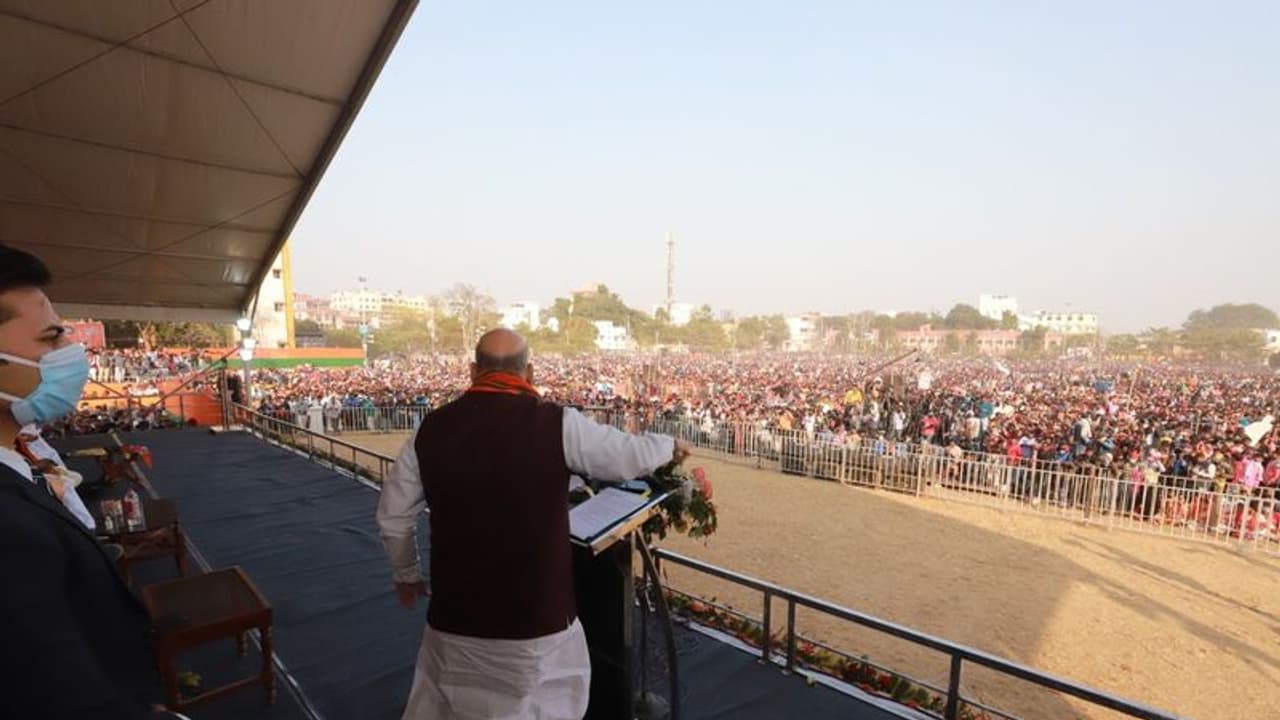 Mamata Banerjee will be left alone before the 2021 Bengal polls: Amit Shah Mamata Banerjee will be left alone before the 2021 Bengal polls: Amit Shah
