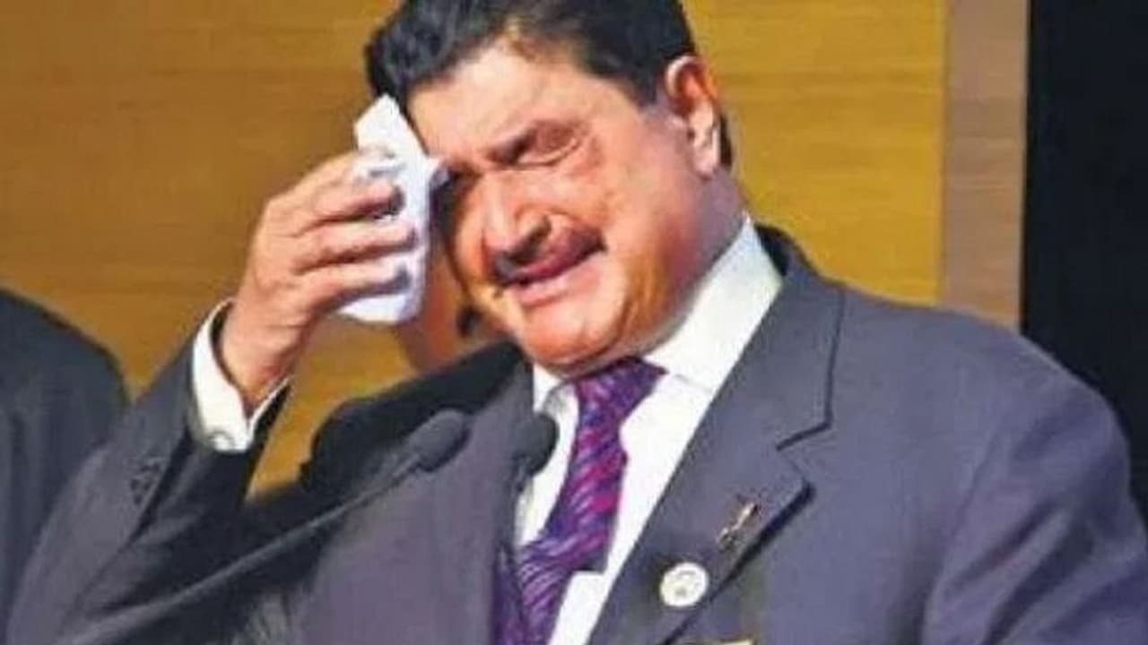 अरबों डॉलर की कंपनी बिक गई सिर्फ 73 रुपए में, जानें कैसे डूबा इस बिजनेस टायकून का कारोबार अरबों डॉलर की कंपनी बिक गई सिर्फ 73 रुपए में, जानें कैसे डूबा इस बिजनेस टायकून का कारोबार