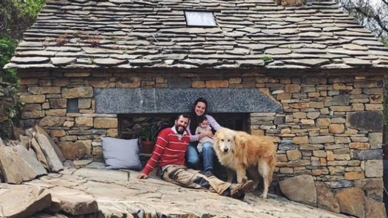 'ഇതുപോലെ ജീവിച്ചുനോക്കണം, ജീവിതത്തിലെ ഓട്ടമൊന്നും ഒരാവശ്യവുമില്ലാത്തതാണെന്ന് മനസിലാവും'; ഈ ദമ്പതികൾ പറയുന്നു 'ഇതുപോലെ ജീവിച്ചുനോക്കണം, ജീവിതത്തിലെ ഓട്ടമൊന്നും ഒരാവശ്യവുമില്ലാത്തതാണെന്ന് മനസിലാവും'; ഈ ദമ്പതികൾ പറയുന്നു