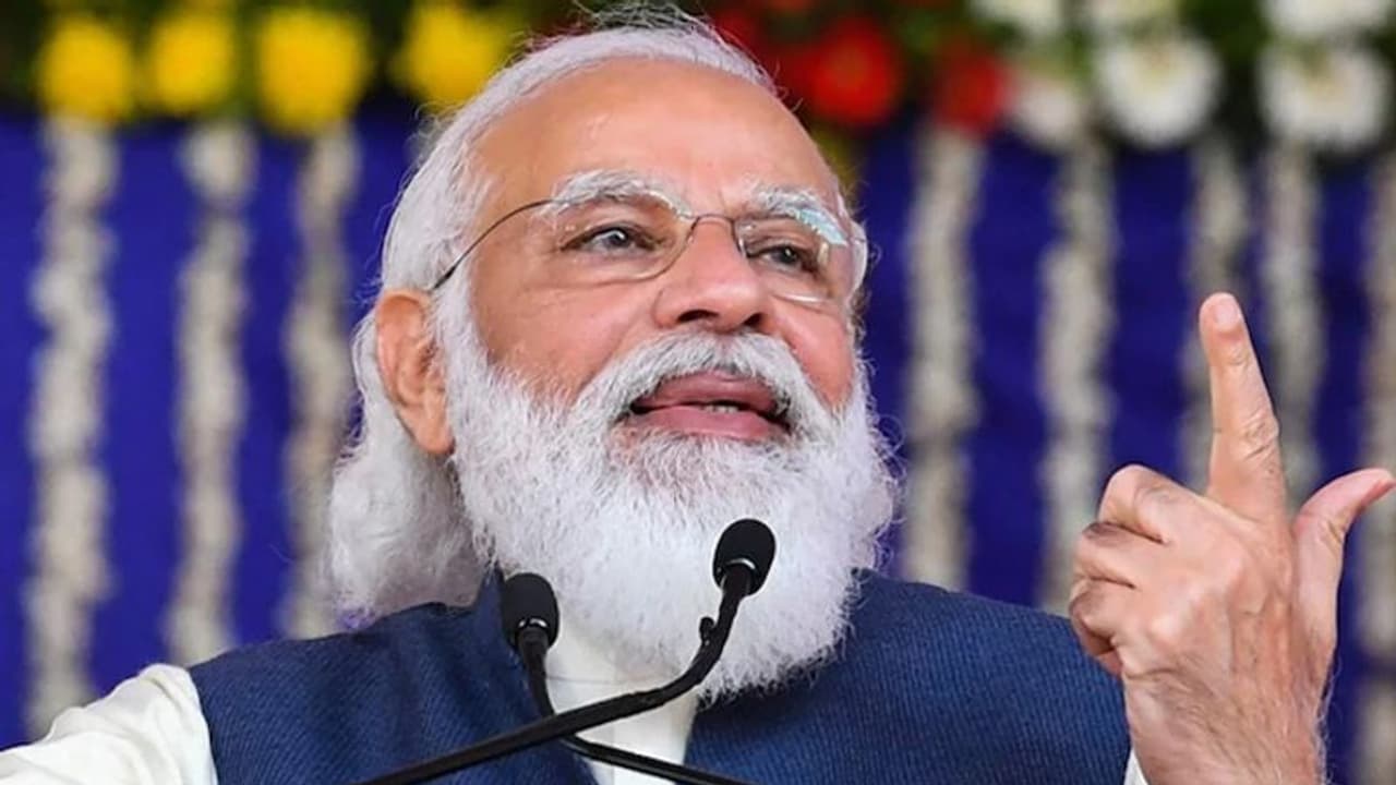 कृषि कानून ही नहीं, मोदी सरकार की इन 5 योजनाओं की भी हुई थी आलोचना, जो करोड़ों लोगों को पहुंचा रहीं मदद कृषि कानून ही नहीं, मोदी सरकार की इन 5 योजनाओं की भी हुई थी आलोचना, जो करोड़ों लोगों को पहुंचा रहीं मदद