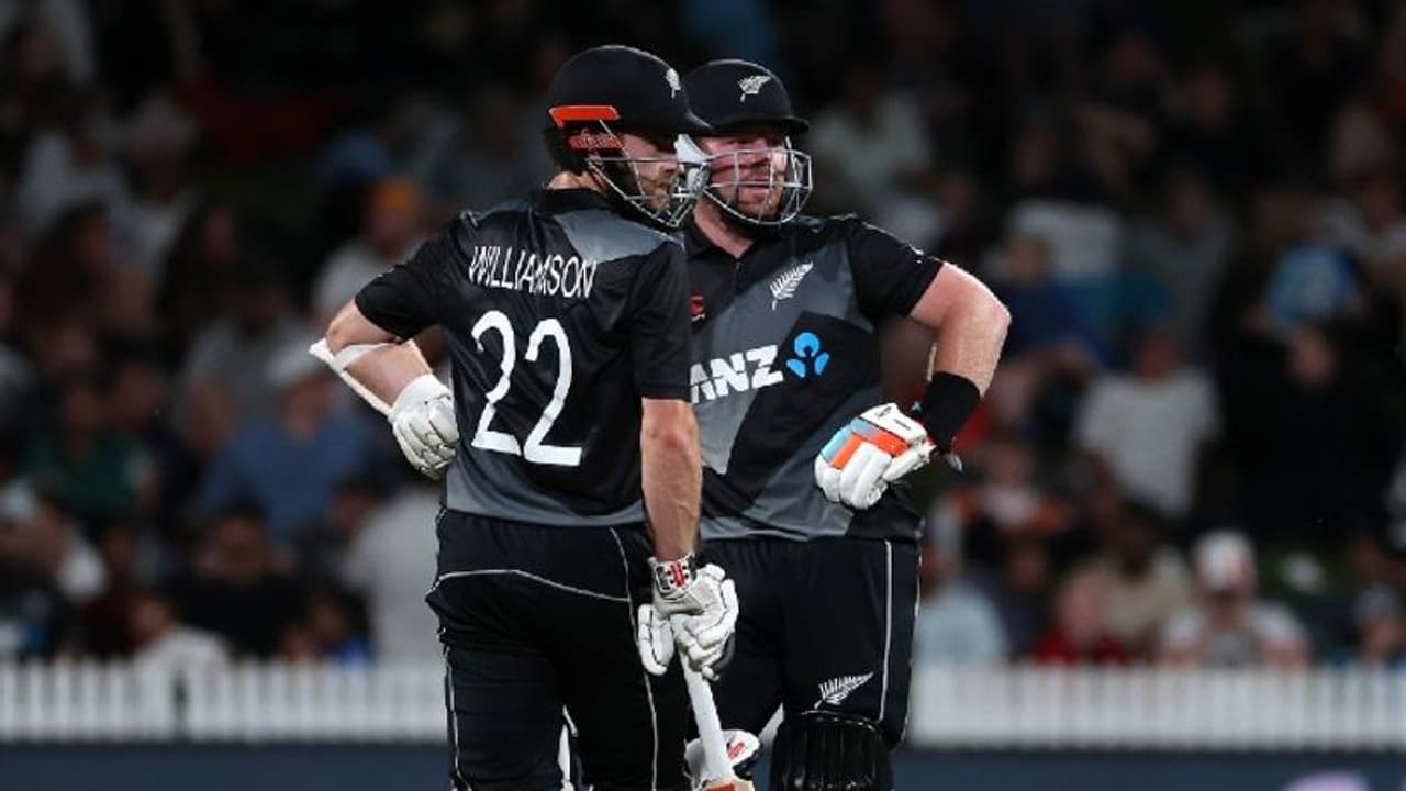 പാകിസ്ഥാനെതിരായ മൂന്നാം ടി20; ന്യൂസിലന്ഡിന് രണ്ട് വിക്കറ്റ് നഷ്ടം പാകിസ്ഥാനെതിരായ മൂന്നാം ടി20; ന്യൂസിലന്ഡിന് രണ്ട് വിക്കറ്റ് നഷ്ടം