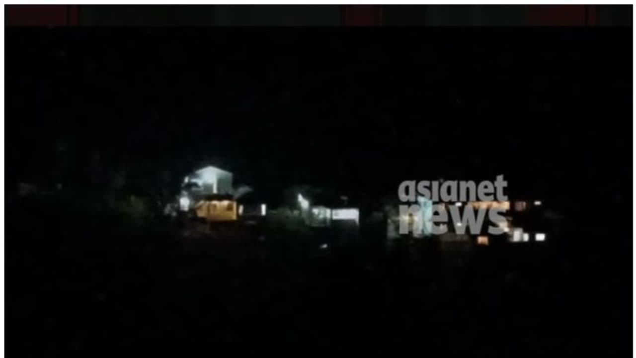 ഇടുക്കിയില് നിശാപാര്ട്ടിയില് റെയ്ഡ്; ലഹരിമരുന്നുകള് പിടികൂടി, 60 പേര് കസ്റ്റഡിയില് ഇടുക്കിയില് നിശാപാര്ട്ടിയില് റെയ്ഡ്; ലഹരിമരുന്നുകള് പിടികൂടി, 60 പേര് കസ്റ്റഡിയില്