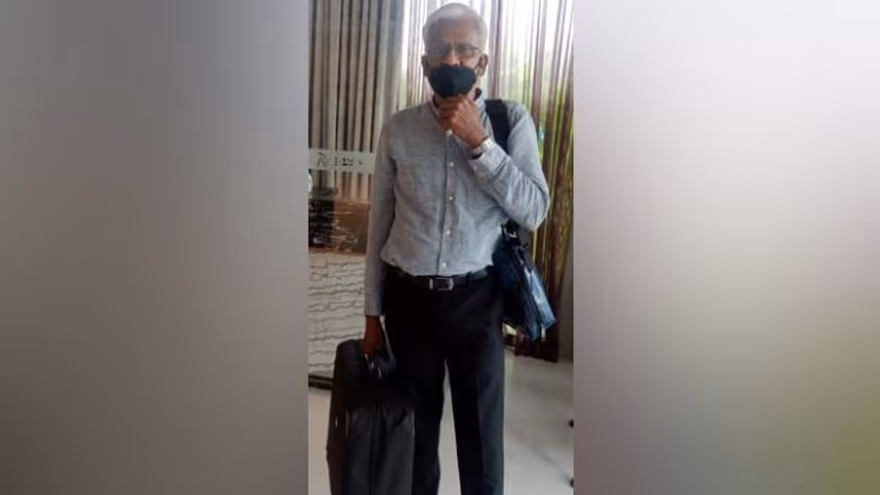 പഞ്ചനക്ഷത്ര ഹോട്ടലുകളെ മാത്രം പറ്റിക്കുന്ന 63 കാരനായ തട്ടിപ്പുവീരൻ മുംബൈ പൊലീസ് പിടിയിൽ പഞ്ചനക്ഷത്ര ഹോട്ടലുകളെ മാത്രം പറ്റിക്കുന്ന 63 കാരനായ തട്ടിപ്പുവീരൻ മുംബൈ പൊലീസ് പിടിയിൽ