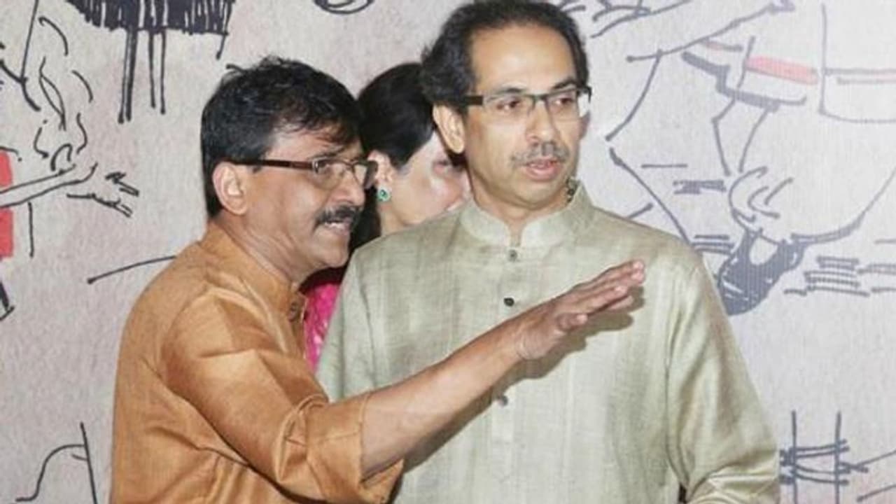 ബിജെപി വിരുദ്ധ പാര്ട്ടികള് യുപിഎക്ക് പിന്നില് അണിനിരക്കണമെന്ന് ശിവസേന ബിജെപി വിരുദ്ധ പാര്ട്ടികള് യുപിഎക്ക് പിന്നില് അണിനിരക്കണമെന്ന് ശിവസേന