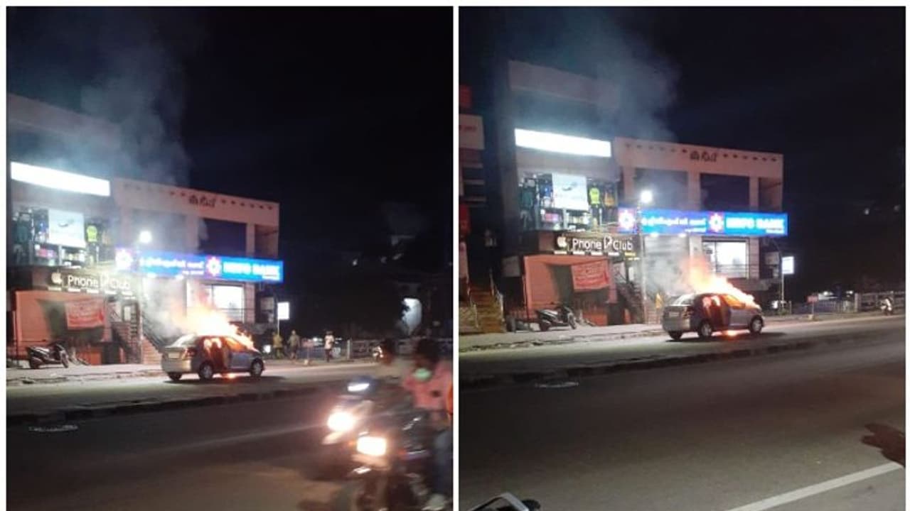 തിരുവനന്തപുരത്ത് ഓടിക്കൊണ്ടിരുന്ന കാർ കത്തി; ആർക്കും പരിക്കില്ല തിരുവനന്തപുരത്ത് ഓടിക്കൊണ്ടിരുന്ന കാർ കത്തി; ആർക്കും പരിക്കില്ല