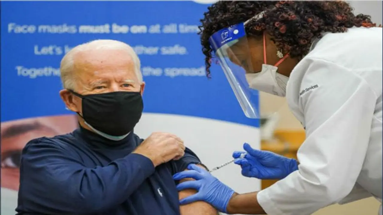 করোনা নিয়ে নিজের মেজাজেই ট্রাম্প, লাইভে টিকা নিলেন ভাবী প্রেসিডেন্ট বাইডেন করোনা নিয়ে নিজের মেজাজেই ট্রাম্প, লাইভে টিকা নিলেন ভাবী প্রেসিডেন্ট বাইডেন